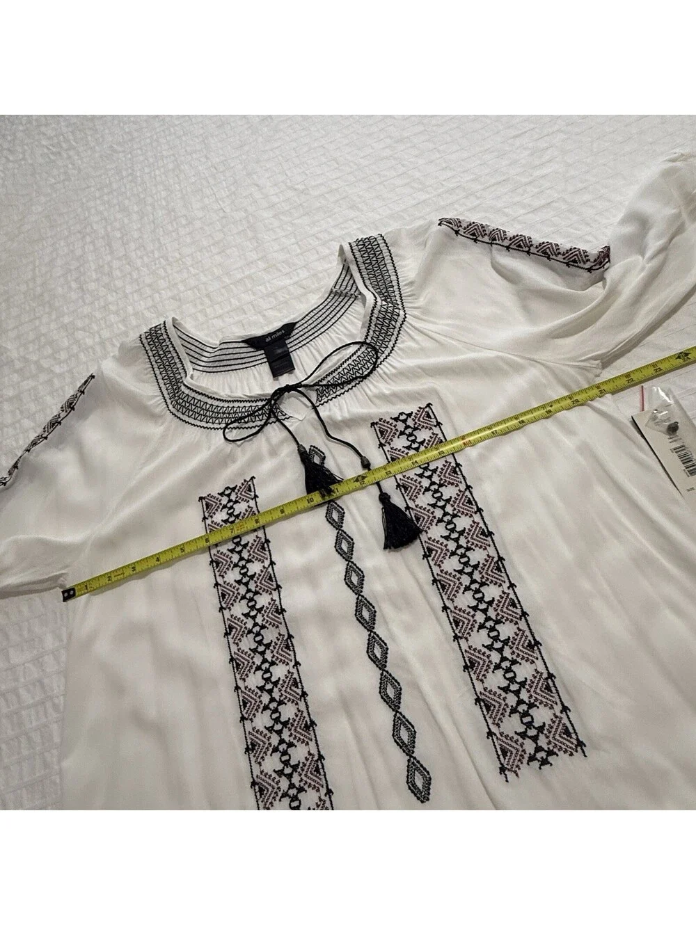 Ali Miles Embroidered Tunic Top Geo Tribal Boho Tassel Tie Neck M Medium NWT